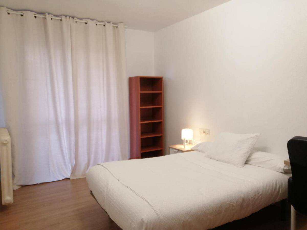 Funcional Y Renovado Apartamento En Iturrama Pamplona Exterior foto